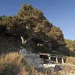 Isola Di Eea Bed & Breakfast 4*