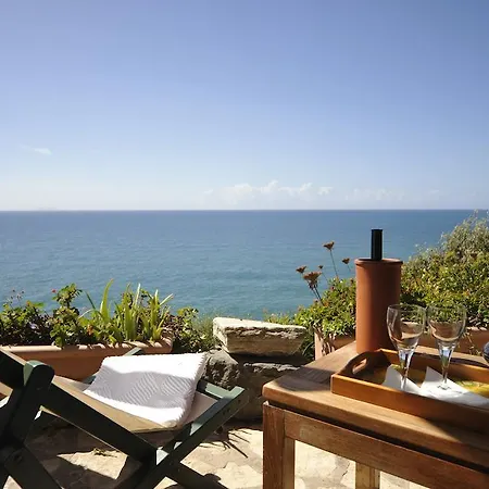 Isola Di Eea 4*