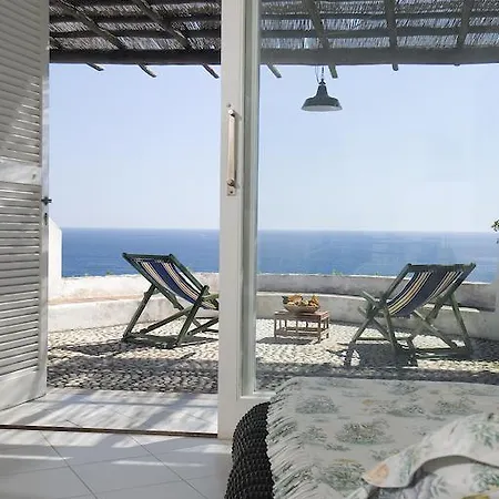 Isola Di Eea Couette-café