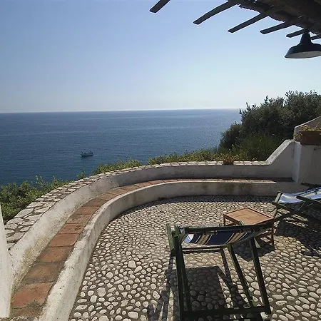 Couette-café Isola Di Eea