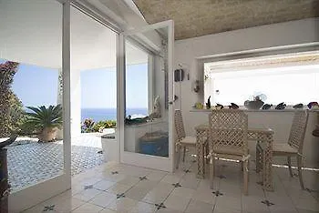 Couette-café Isola Di Eea *