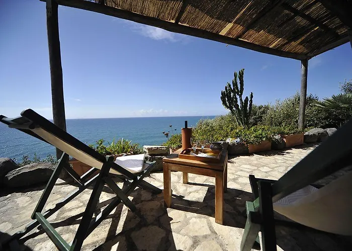 Isola Di Eea Bed and breakfast