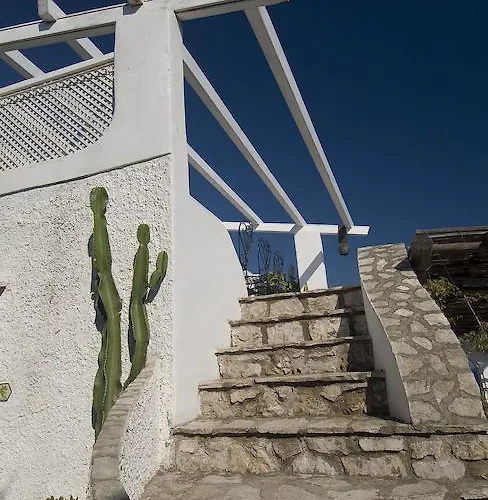 Bed and breakfast Isola Di Eea